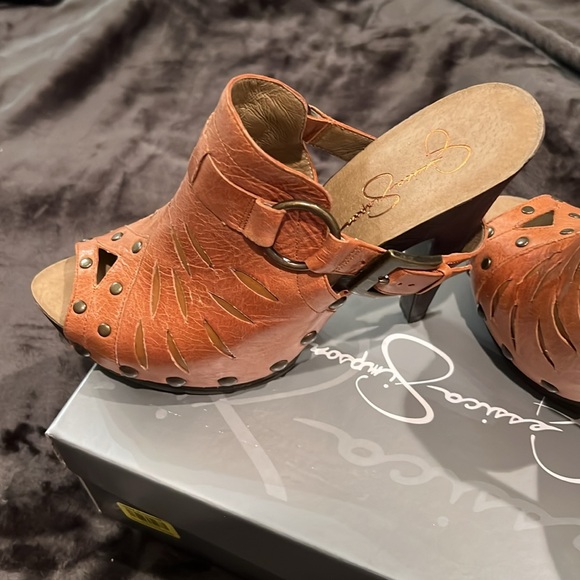 Jessica Simpson leather heeled mule - Picture 2 of 6